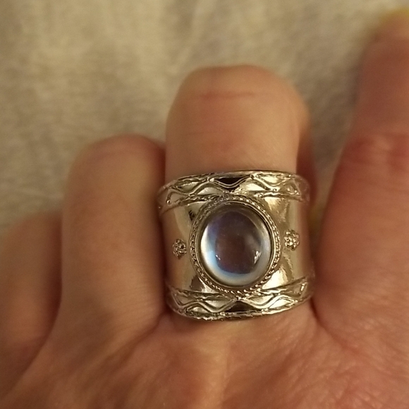 Elegant Silver Ring with Clear Stone - Picture 1 of 6